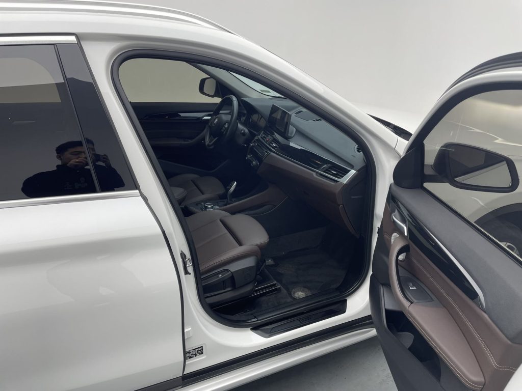 BMW X1 2022 sDrive20Li Fashion Edition - Huishida Trading