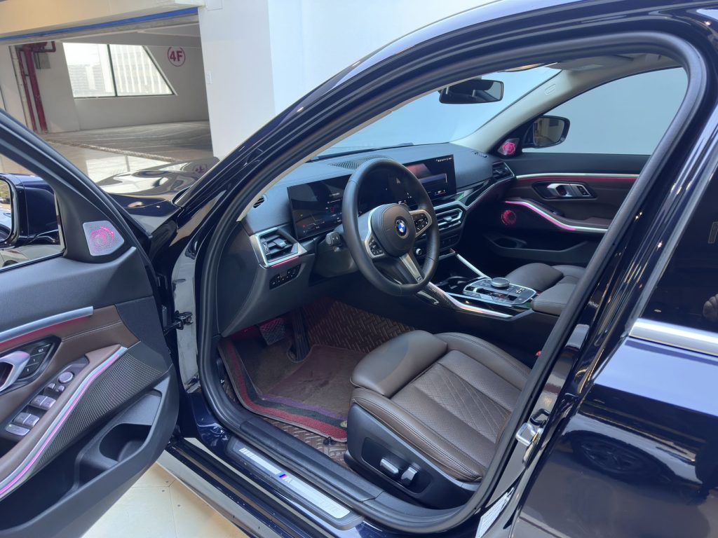 BMW 3 серии 2023 года 320Li M Sport Package - Huishida Trading