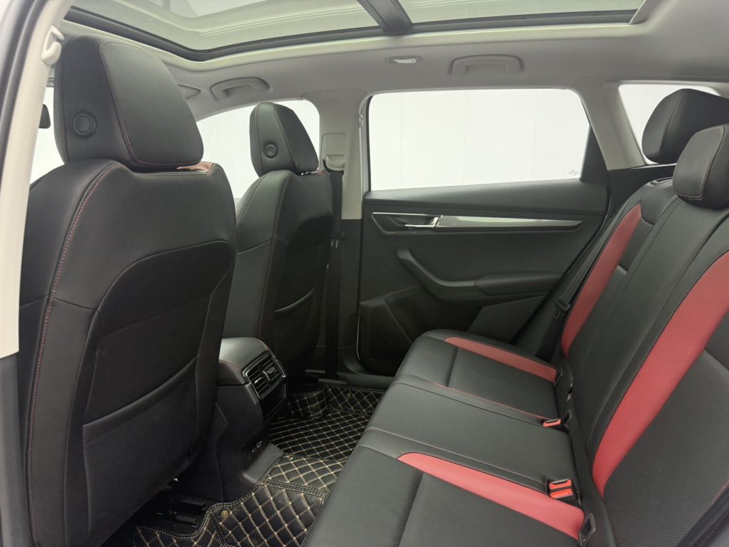 Škoda Karoq 2025 TSI280 Luxury Edition - Huishida Trading