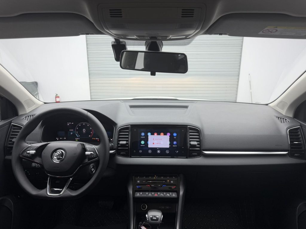 Škoda Karoq 2025 TSI280 Luxury Edition - Huishida Trading