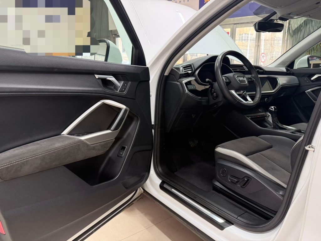 Audi Q3 2022 35TFSI Progressive Dynamic - Huishida Trading