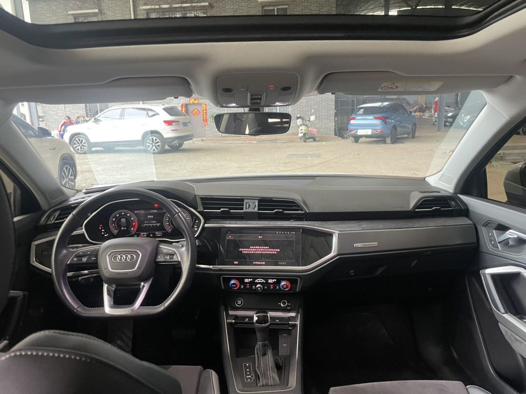 Audi Q3 2022 года 35 TFSI Sportline Национальный стандарт выбросов VI - Huishida Trading