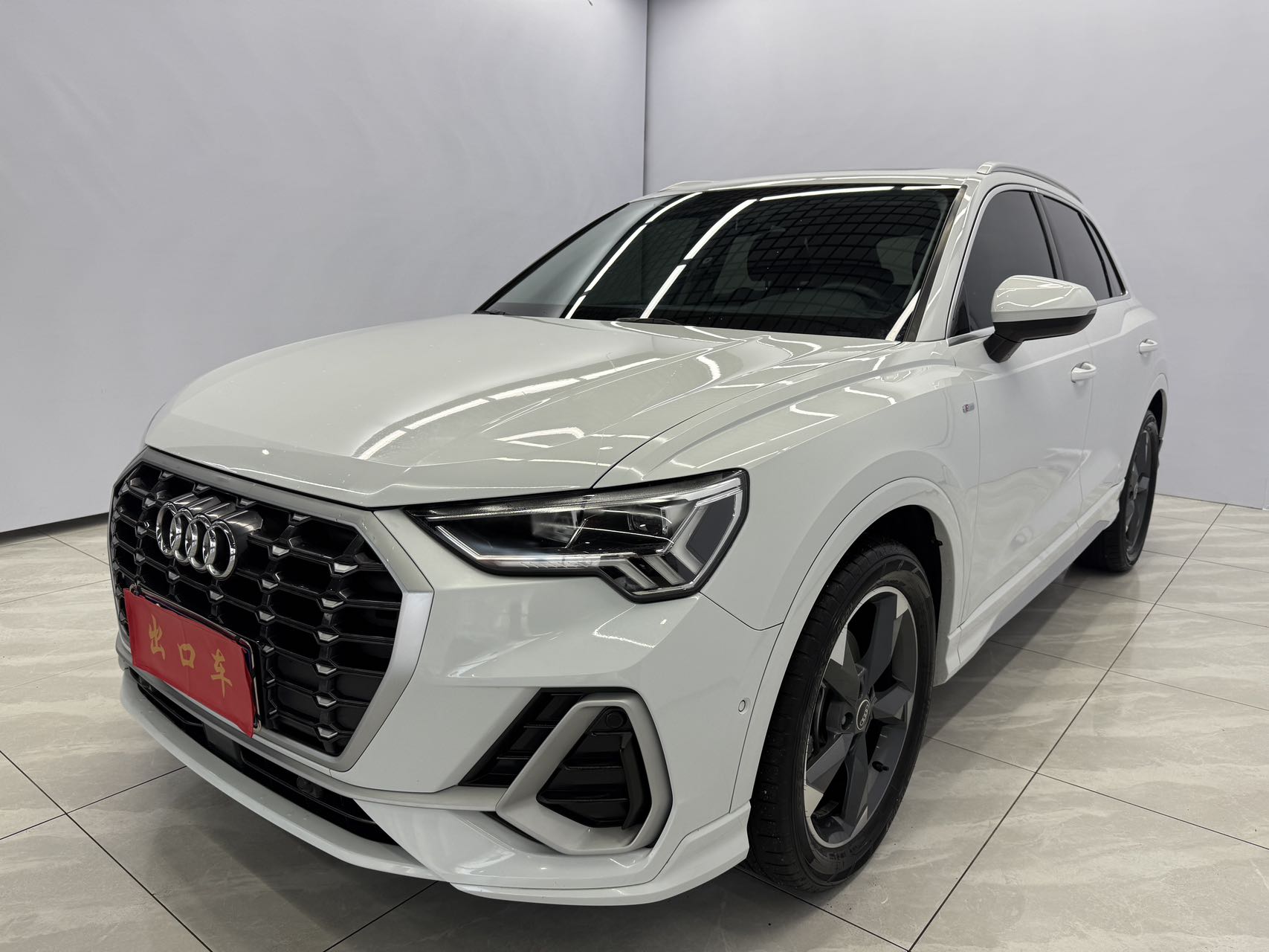 Audi Q3 2022 года  35 TFSI Sportline  National VI