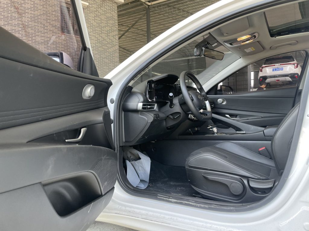 Hyundai Elantra 2022 года 1,5 л CVT GLX Elite Edition - Huishida Trading