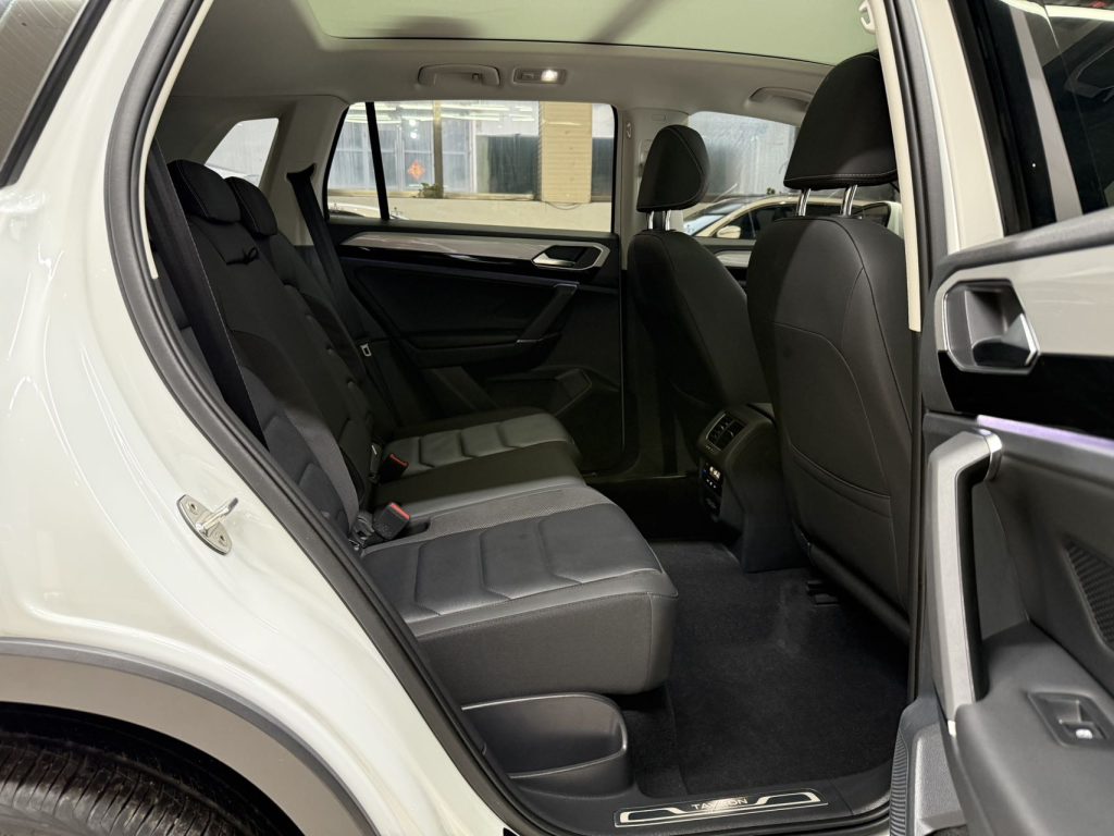 Volkswagen TAYRON 2022 280TSI 2WD Luxury Smart Connect Edition - Huishida Trading