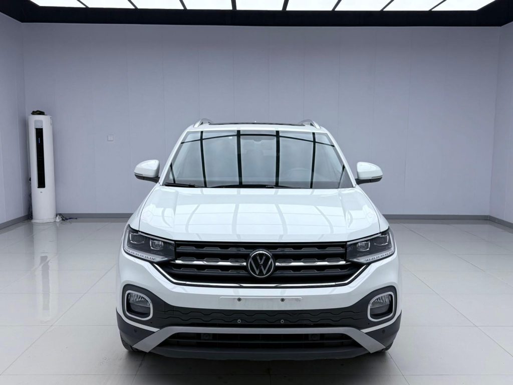 Volkswagen TACQUA 2021года 1,5 л Автоматическая коробка передач Connect Edition - Huishida Trading