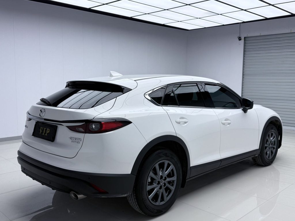 Mazda CX-4 2021 Модель 2.0L Автоматическая коробка передач 2WD Skyactiv Dynamic Edition - Huishida Trading