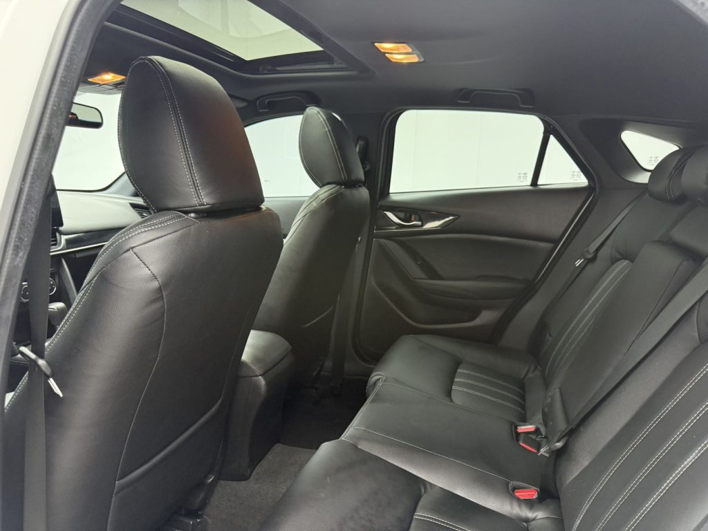 Mazda CX-4 2021 Модель 2.0L Автоматическая коробка передач 2WD Skyactiv Dynamic Edition - Huishida Trading