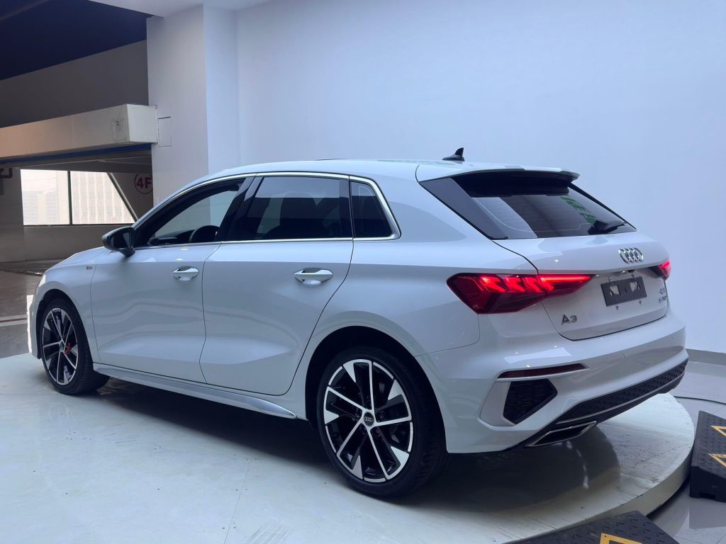 2022 Audi A3 Sportback 35 TFSI Sportline - Huishida Trading