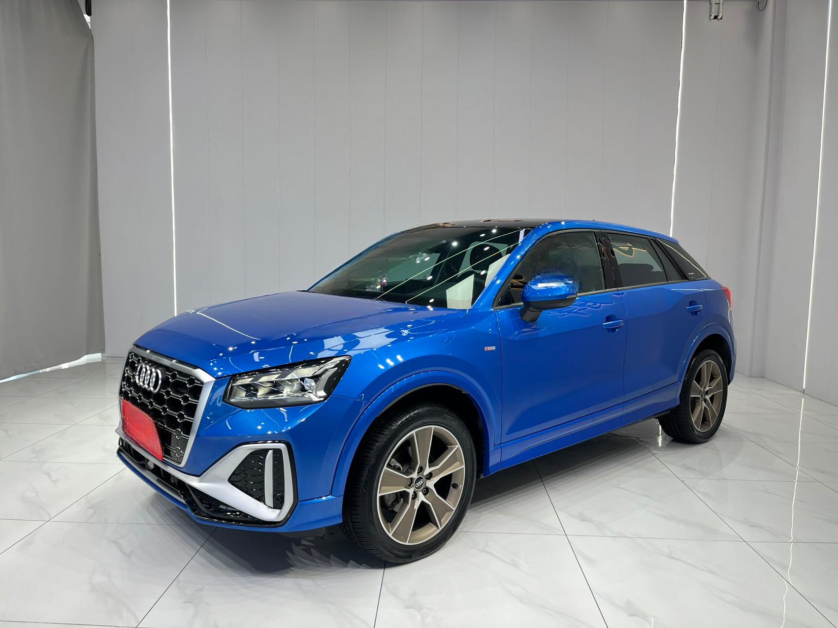 Audi Q2L  2022 года  35 TFSI Sportline  Национальный стандарт выбросов VI