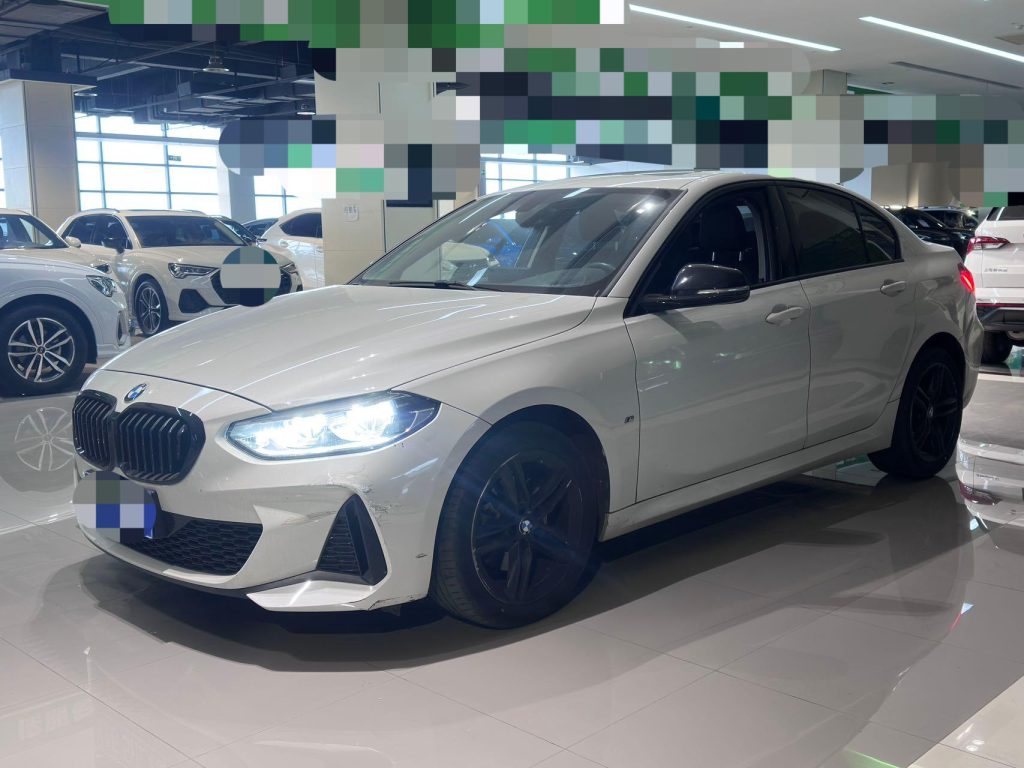 BMW 1 серии 2023 года 120i M Sport Night Edition - Huishida Trading