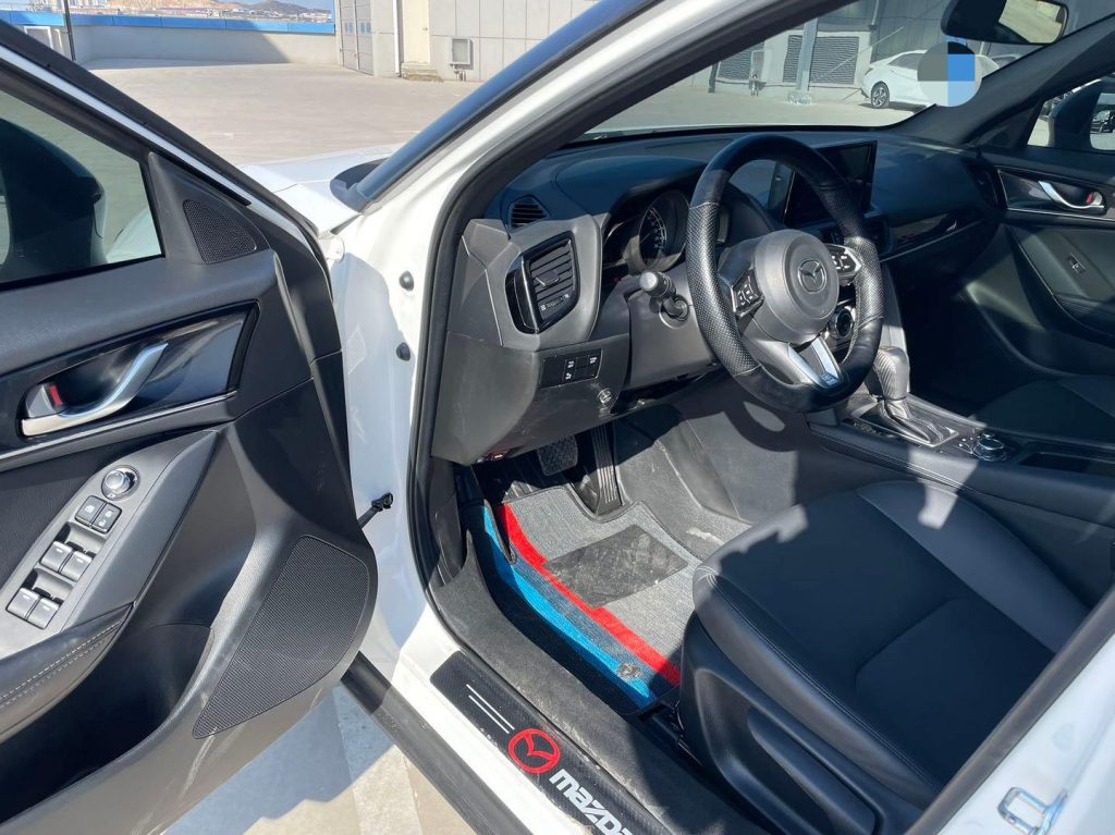 Mazda CX-4 2021 года 2,0 л Автоматическая коробка передач 2WD Skyactiv Dynamic Edition - Huishida Trading