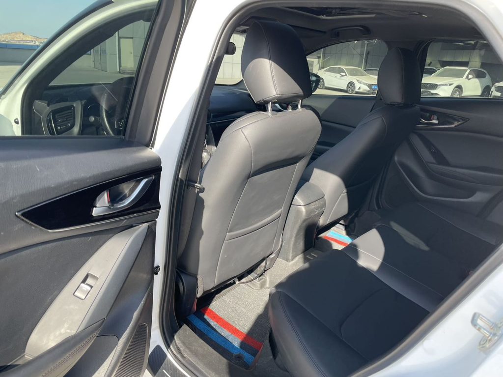 Mazda CX-4 2021 года 2,0 л Автоматическая коробка передач 2WD Skyactiv Dynamic Edition - Huishida Trading