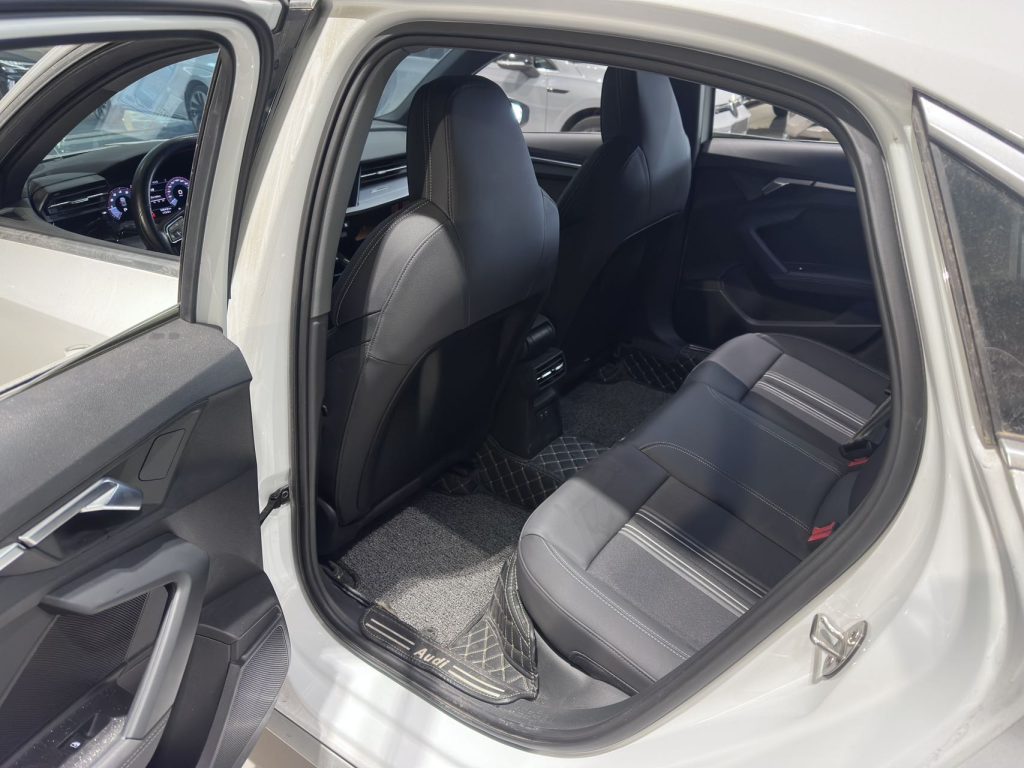 Audi A3 2022 Модель A3L Лимузин 35 TFSI Sportline - Huishida Trading