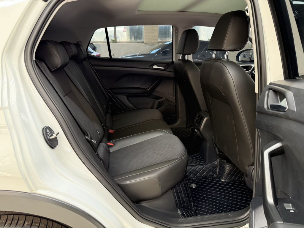 Volkswagen TACQUA 2021 280TSI DSG R-Line Smart Connect Edition - Huishida Trading