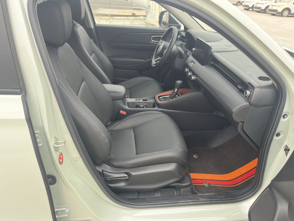 Honda Vezel 2023 1.5L CVT Luxury Edition - Huishida Trading