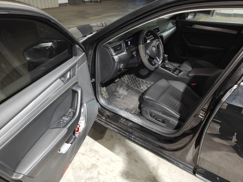 Skoda Superb 2025 TSI280 DSG Prestige Edition - Huishida Trading