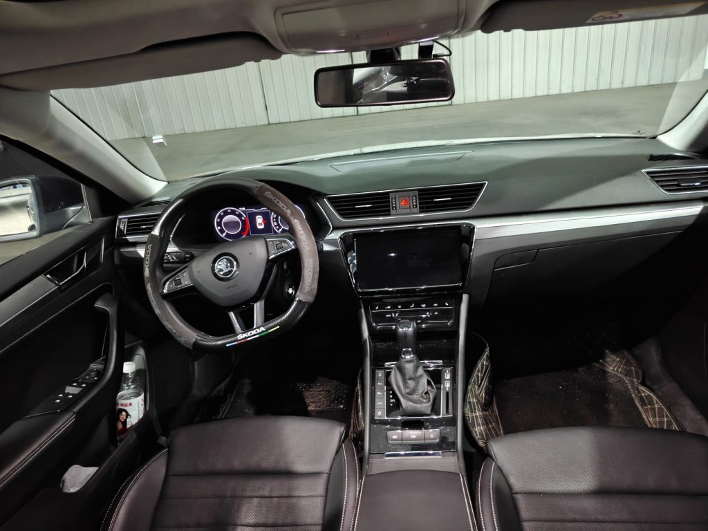 Skoda Superb 2025 TSI280 DSG Prestige Edition - Huishida Trading