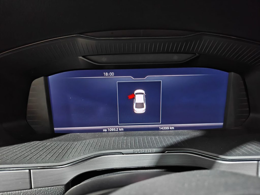 Skoda Superb 2025 TSI280 DSG Prestige Edition - Huishida Trading