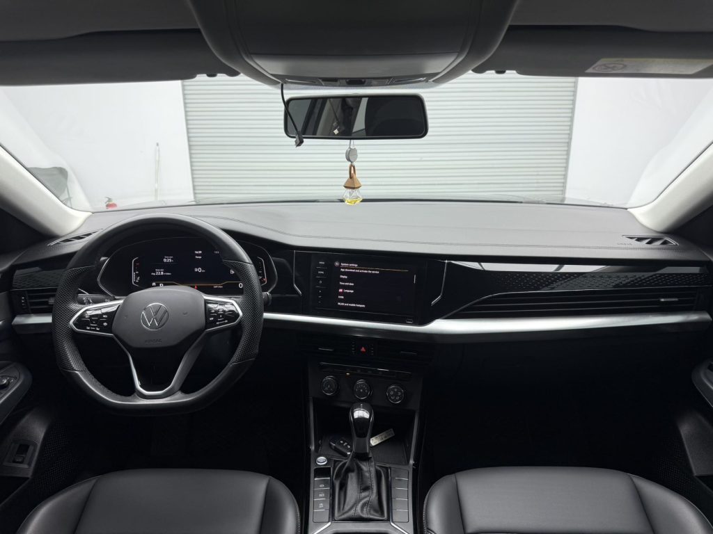 Volkswagen Passat 2024 280TSI Business Edition - Huishida Trading