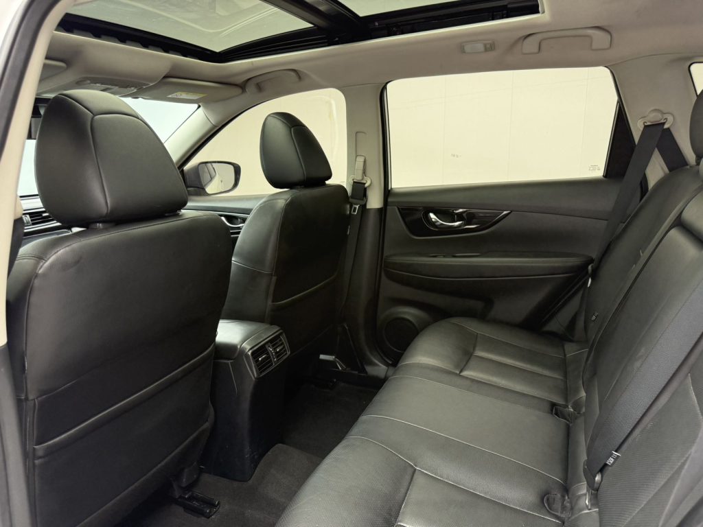 Nissan X-Trail 2022 Facelift 2.0L 2WD Smart Connect Comfort Edition - Huishida Trading