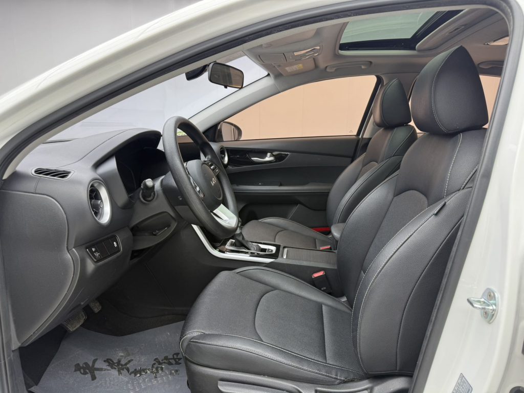 Kia K3 2021 Facelift 1.5L CVT Fashion Edition - Huishida Trading