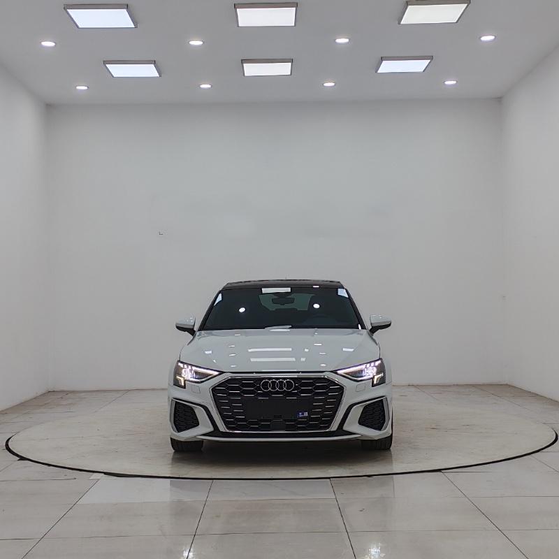 Audi A3 2022 модельного года Sportback 35 TFSI, стильный спортивный вариант - Huishida Trading