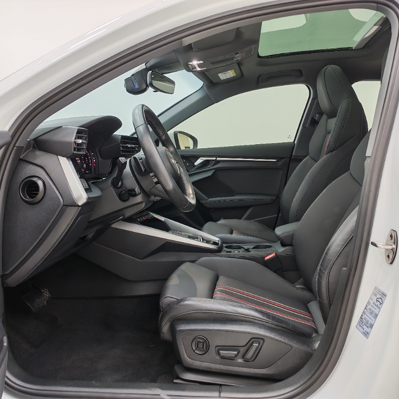 Audi A3 2022 модельного года Sportback 35 TFSI, стильный спортивный вариант - Huishida Trading