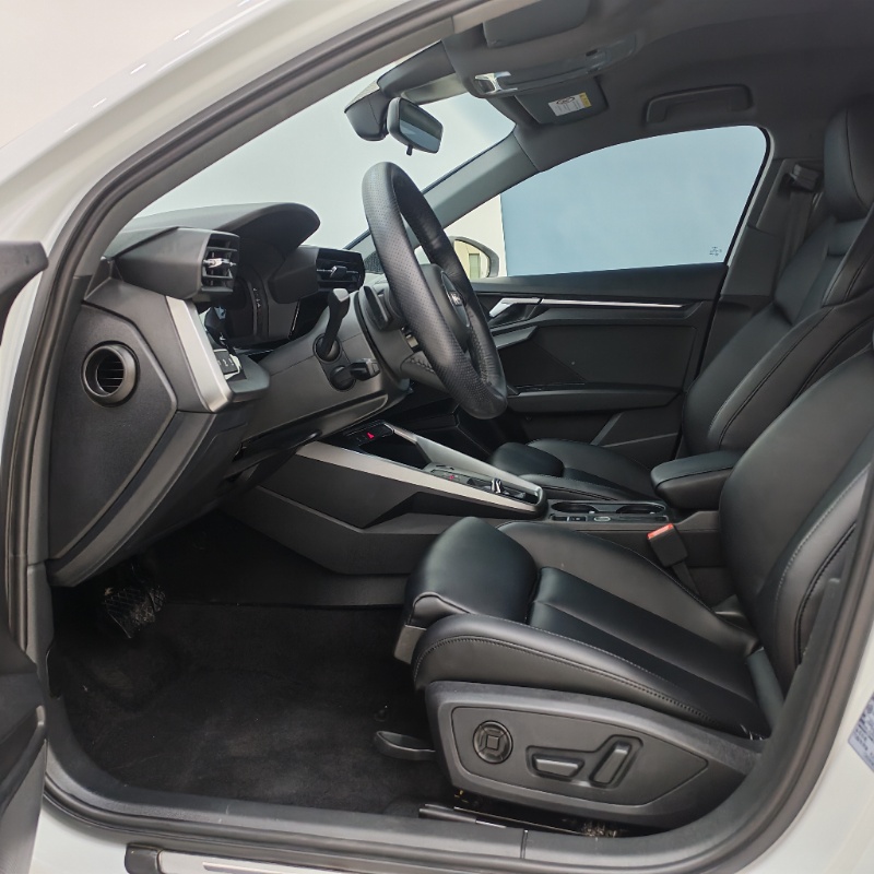 Audi A3 2022 Sportback 35, TFSI, версия «Progressive Sport» - Huishida Trading