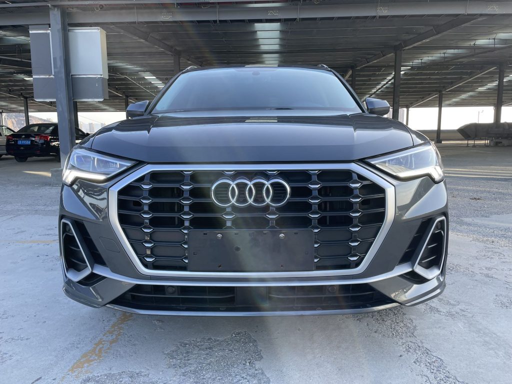 Audi Q3 2021 г. вып., 35 TFSI, версия «Sporty» - Huishida Trading