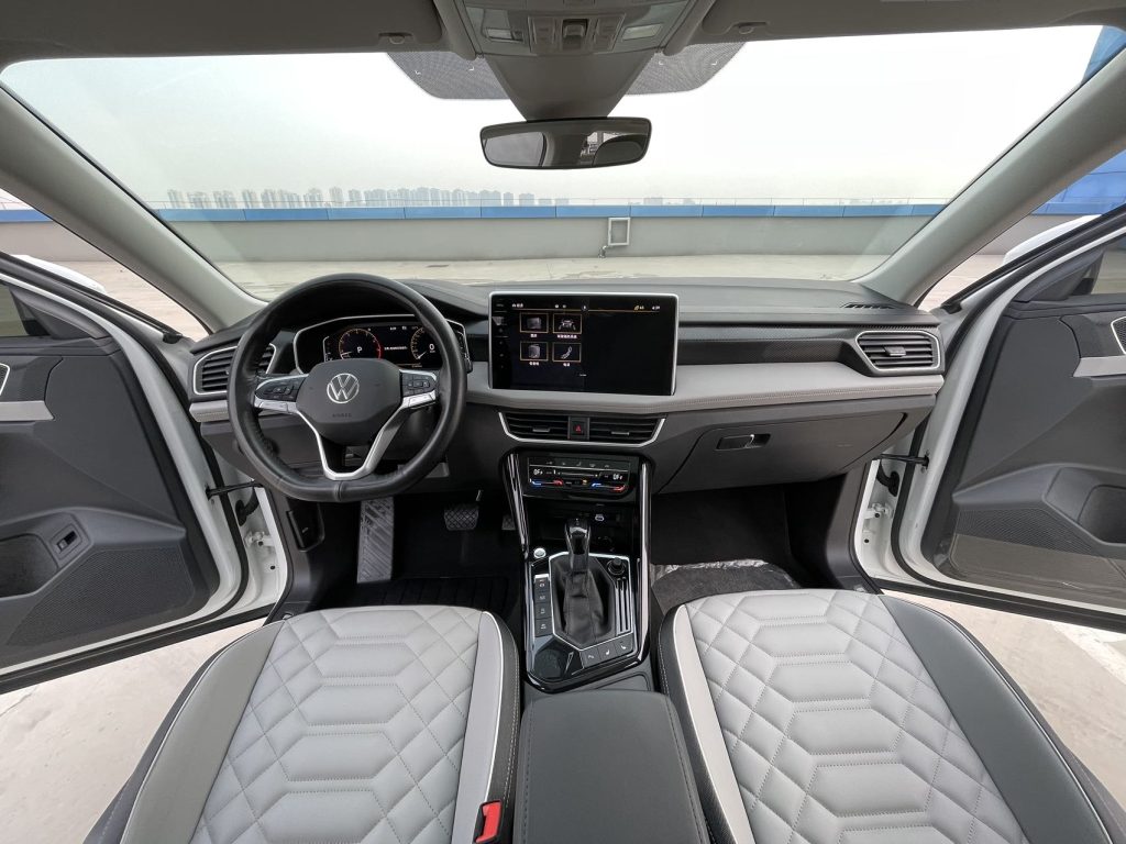 Volkswagen TAYRON 2023 модельный год, 280TSI, передний привод, версия «Luxury Plus Advanced» - Huishida Trading