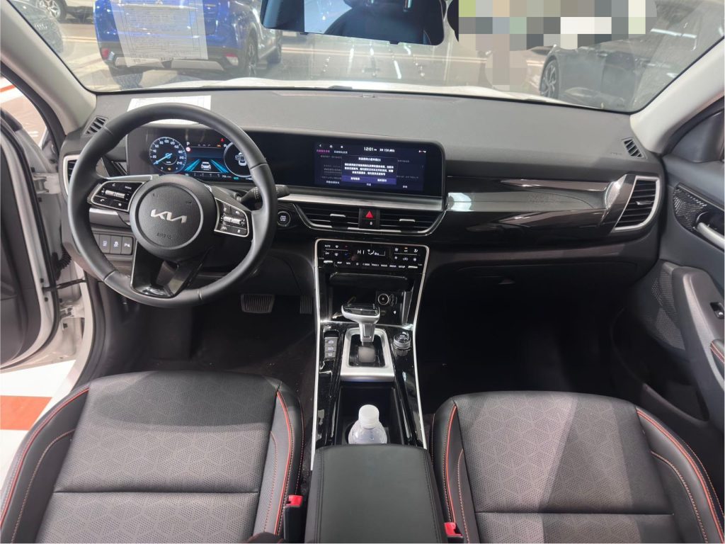 Kia Sesto, 2023 г. выпуска, 1,5 л, CVT, версия «Престиж» - Huishida Trading