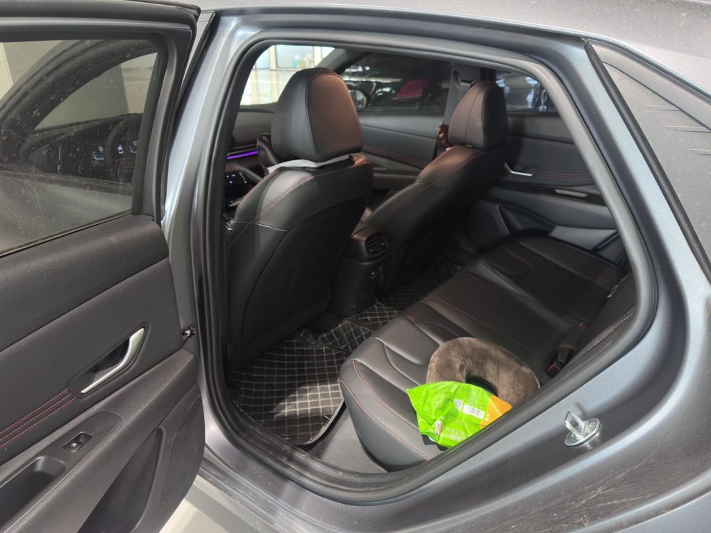 Hyundai Elantra, 2022 модельный год, 1,5 л, CVT, юбилейная версия к 20-летию - Huishida Trading