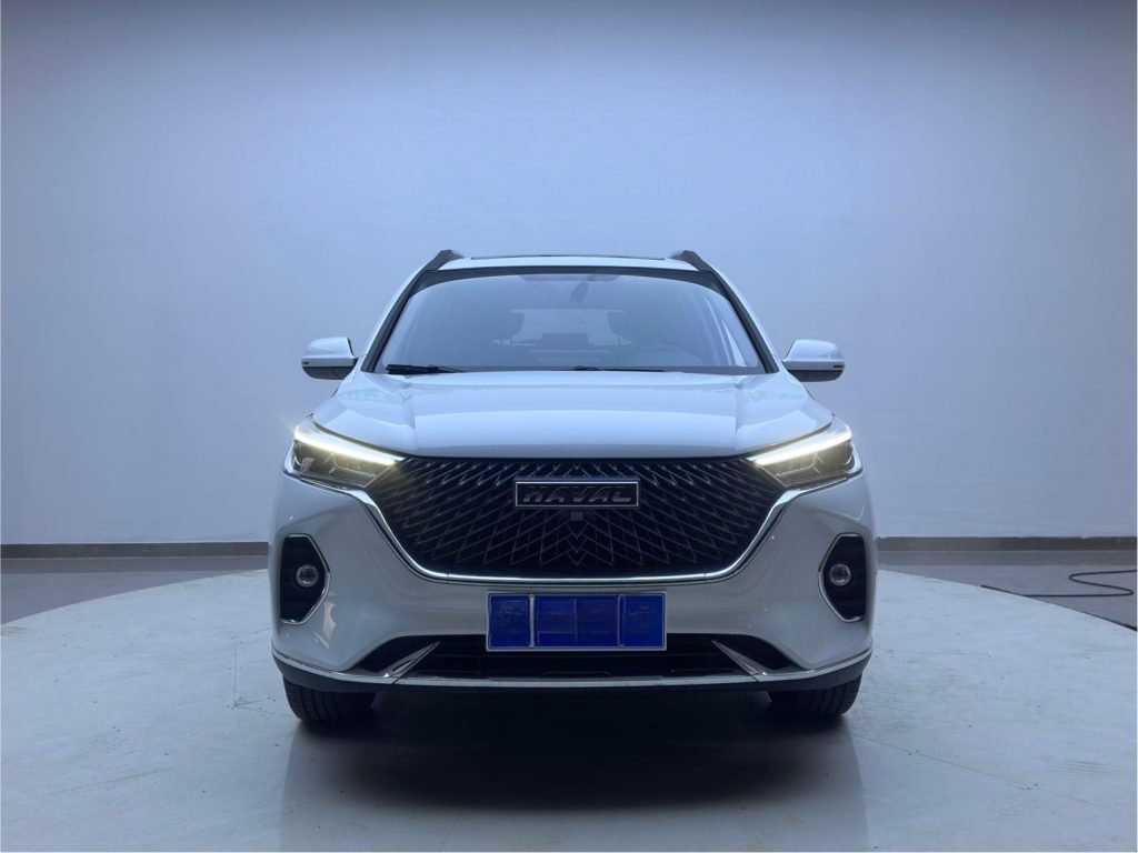 Haval M6 2023 модельного года PLUS 1.5T DCT, версия «Luxury Smart Connect» - Huishida Trading