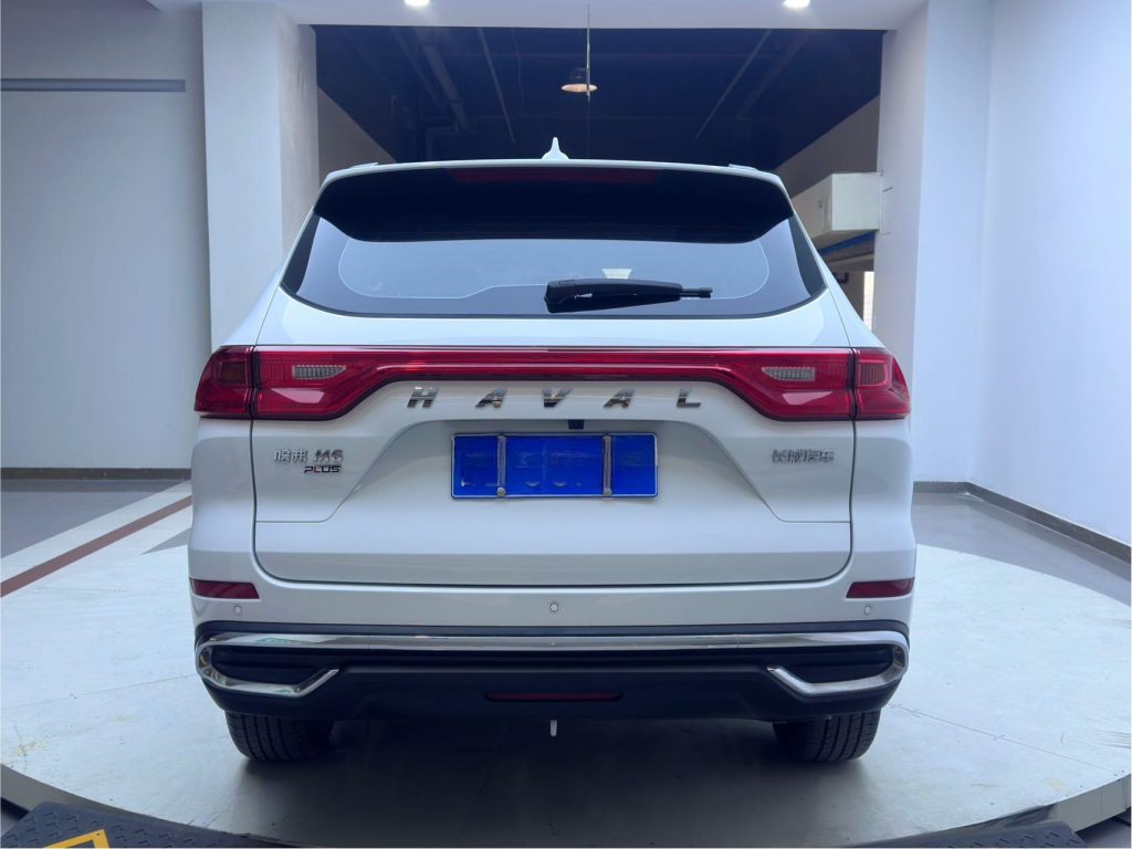 Haval M6 2023 модельного года PLUS 1.5T DCT, версия «Luxury Smart Connect» - Huishida Trading