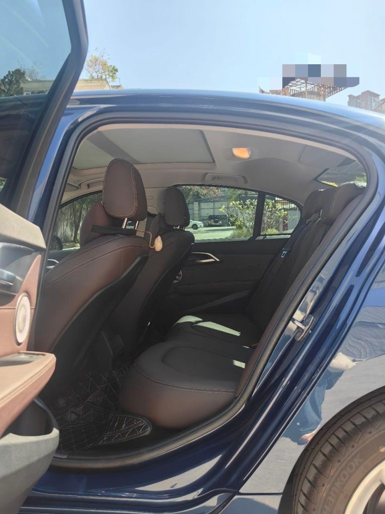 BMW 1 серии 2021 модельный год, обновленная версия 120i M Sport Night Edition - Huishida Trading