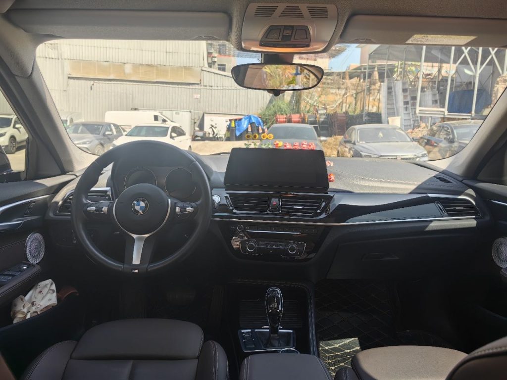 BMW 1 серии 2021 модельный год, обновленная версия 120i M Sport Night Edition - Huishida Trading