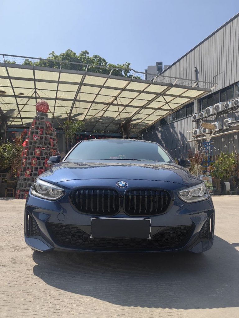 BMW 1 серии 2021 модельный год, обновленная версия 120i M Sport Night Edition - Huishida Trading