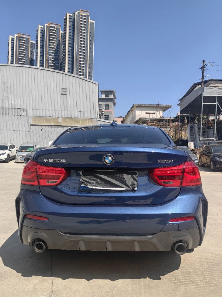 BMW 1 серии 2021 модельный год, обновленная версия 120i M Sport Night Edition - Huishida Trading