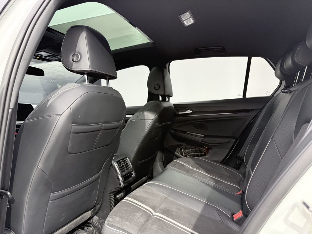 Golf 2023 года, обновленная версия, 280TSI DSG R-Line - Huishida Trading