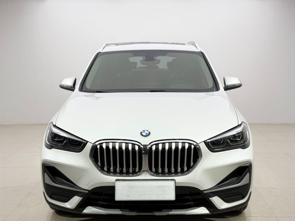 BMW X1 2022 sDrive20Li, версия «Style» - Huishida Trading