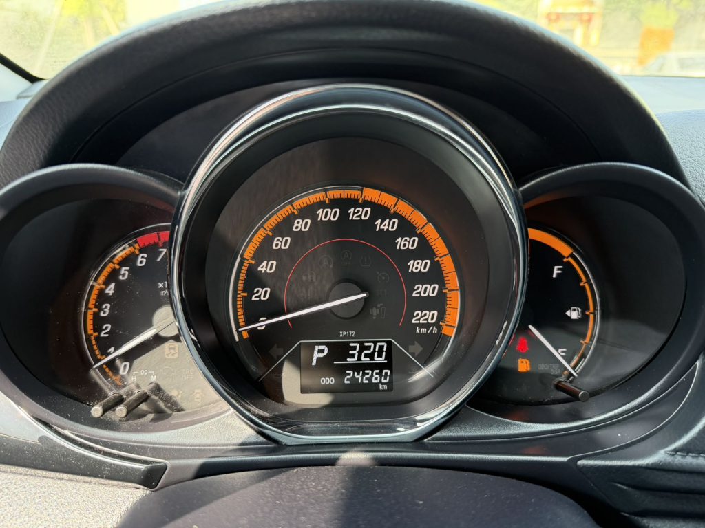 YARIS L X , 2022 модельный год, 1.5L CVT, версия «Luxury Plus» - Huishida Trading