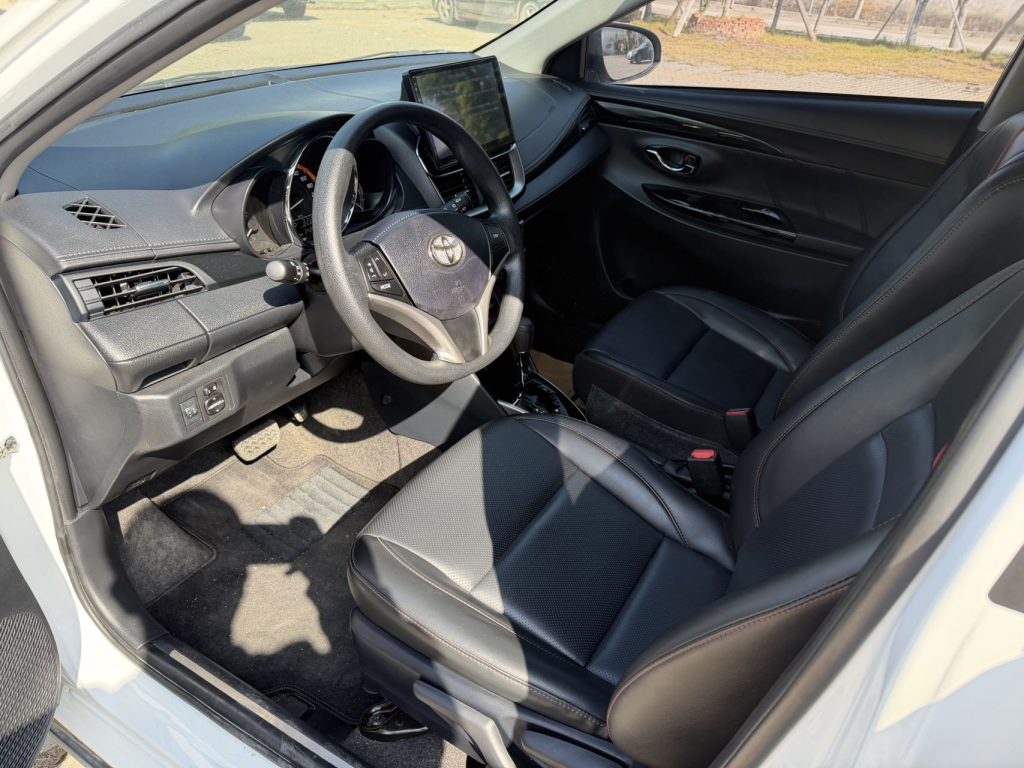 YARIS L X , 2022 модельный год, 1.5L CVT, версия «Luxury Plus» - Huishida Trading