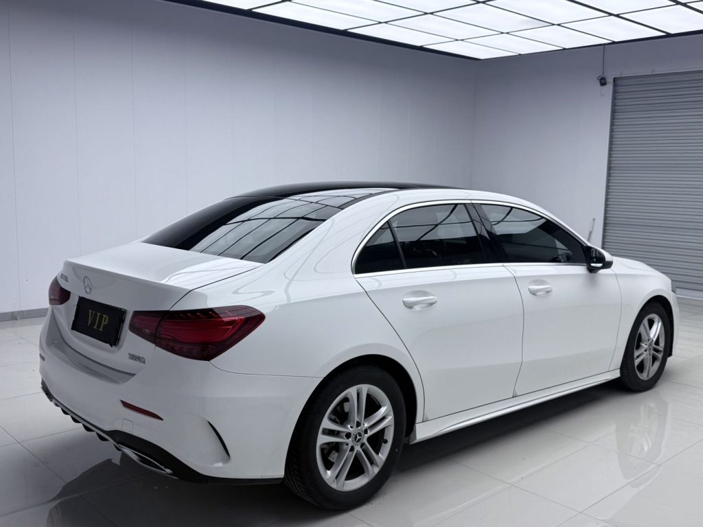 Mercedes-Benz A-класс, 2023 модельный год, A 180 L, система предупреждения о выезде с полосы движения - Huishida Trading