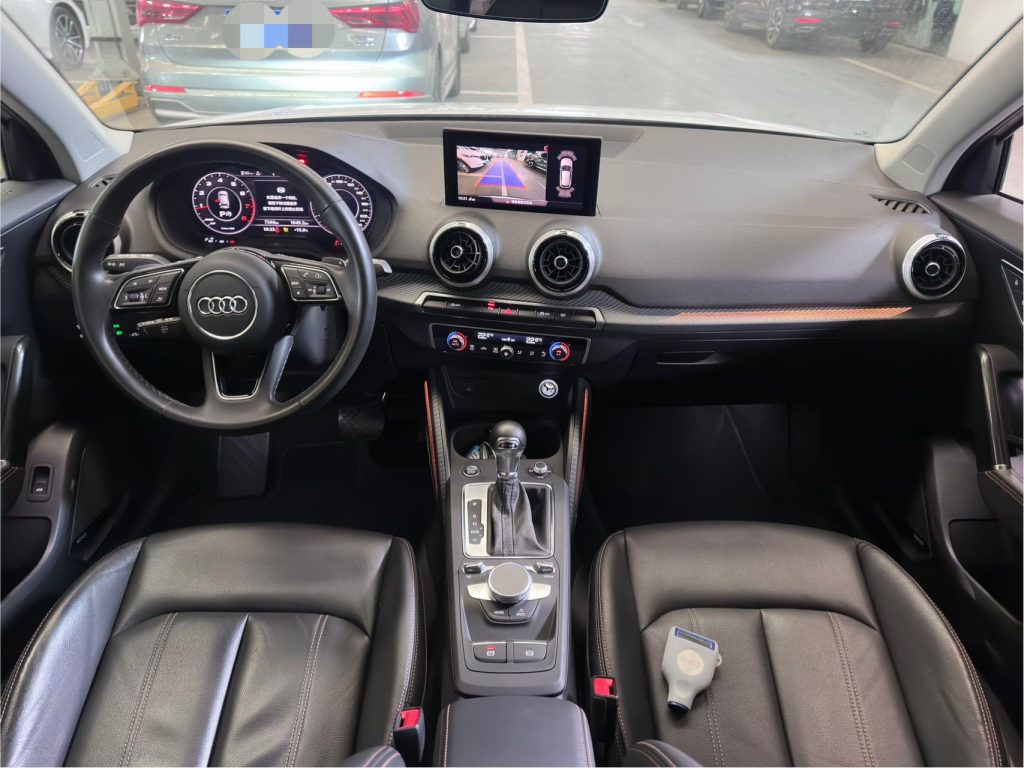 Audi Q2L, 2022 модельный год, 35 TFSI, версия «Luxury Elegance» - Huishida Trading