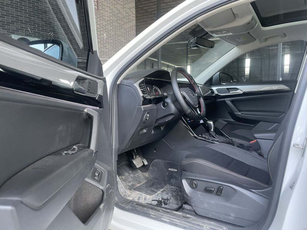 Volkswagen TAYRON, 2022 модельный год, 280TSI, передний привод, версия «Luxury Smart Connect» - Huishida Trading