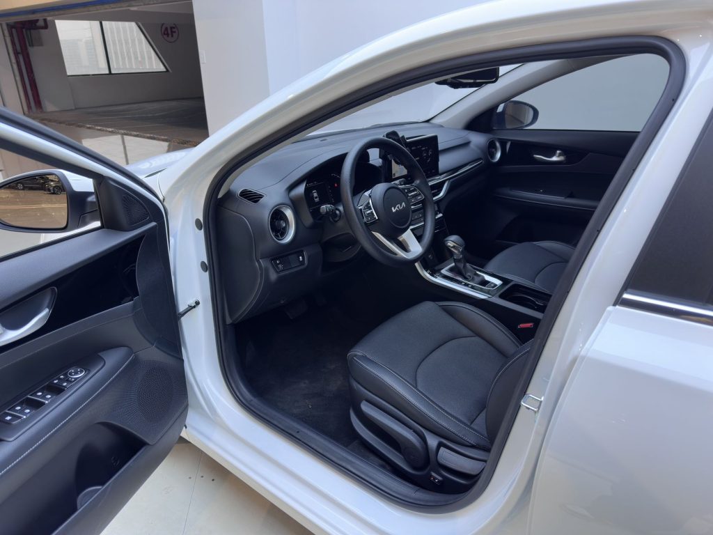 Kia K3 2021 г. Модернизированная версия 1,5 л CVT Fashion - Huishida Trading