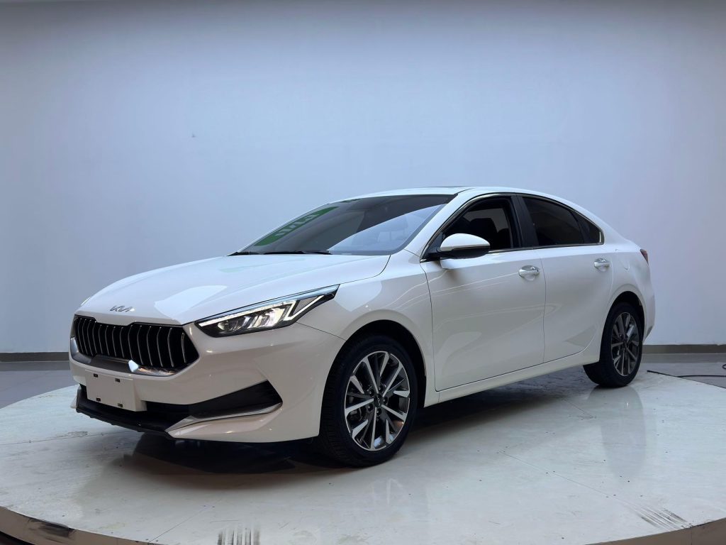 Kia K3 2021 г. Модернизированная версия 1,5 л CVT Fashion - Huishida Trading