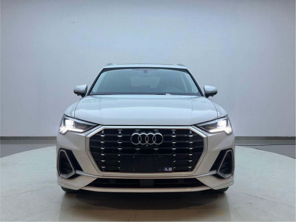 Audi Q3, 2022 модельный год, 35 TFSI, версия «Progressive» - Huishida Trading