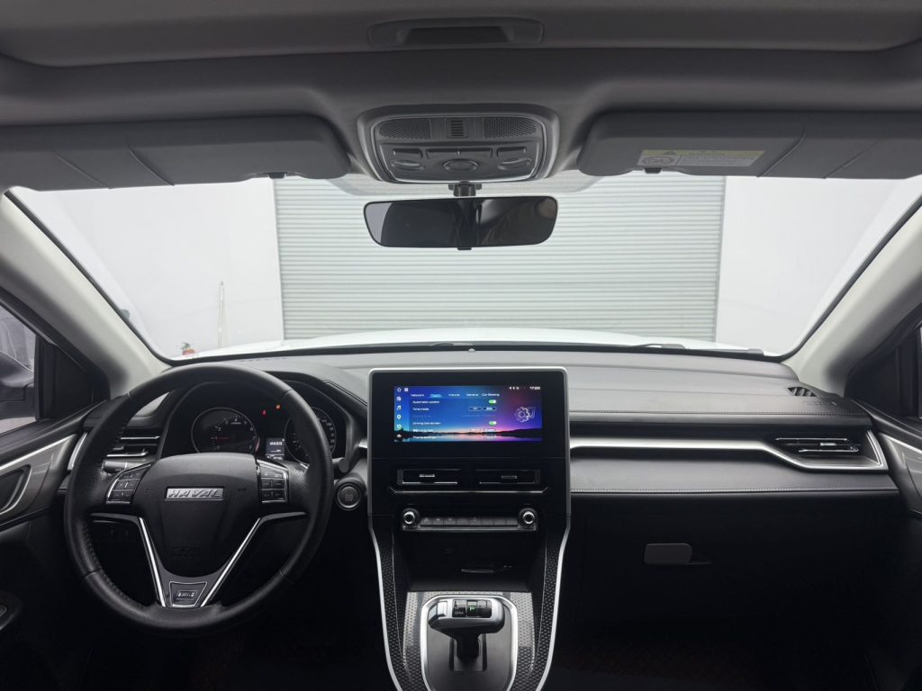 Haval M6, 2023 модельный год, версия PLUS 1.5T DCT Luxury Smart Connect - Huishida Trading